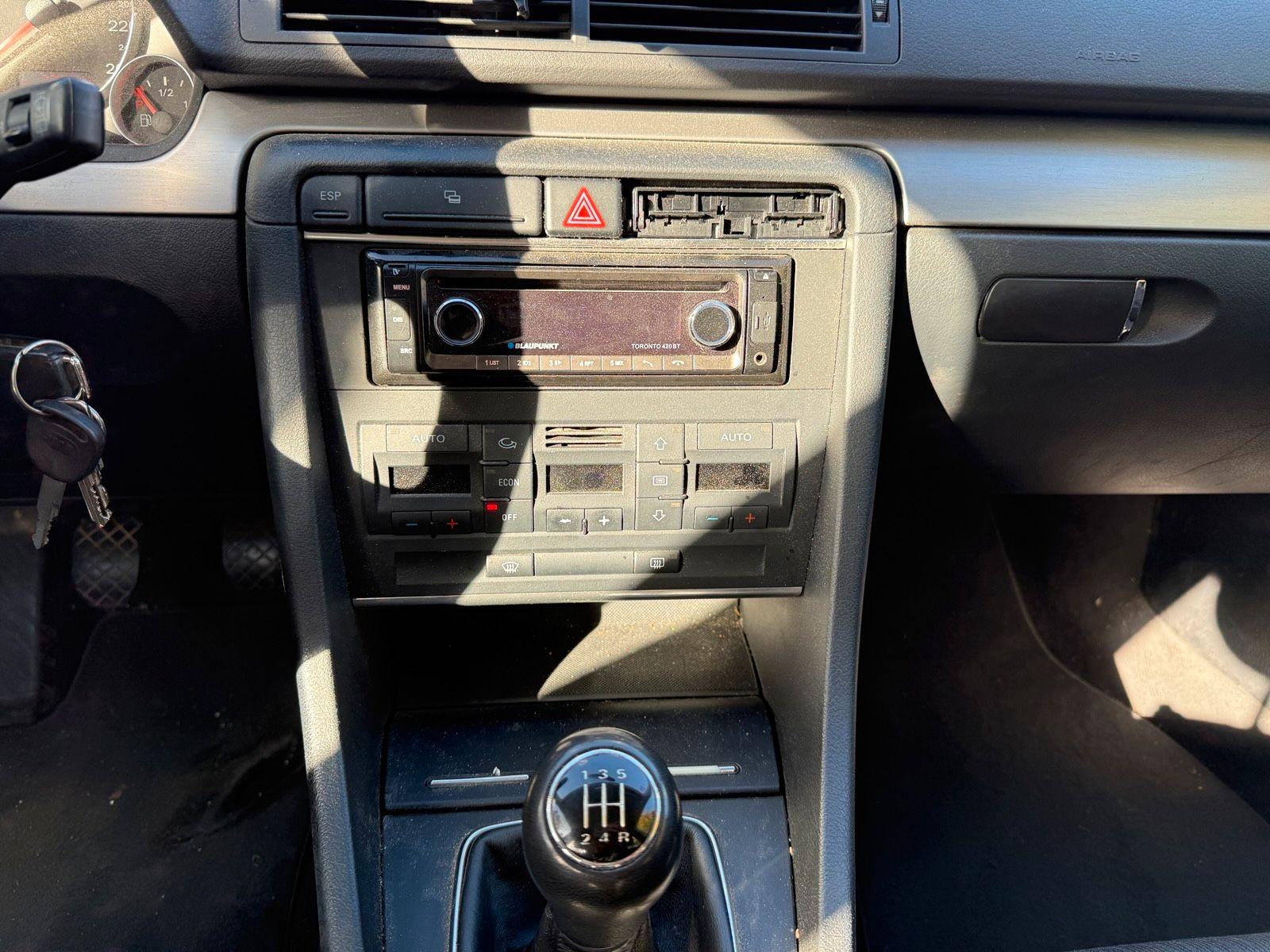 Audi A4 2007 — photo 9
