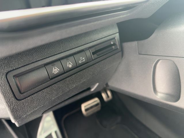 Foto Nummer 16: PEUGEOT 3008