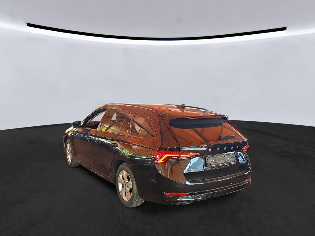 Fahrzeugabbildung SKODA Octavia Combi 2.0 TDI Tour/AHK/MATRIX/ACC/SHZ/