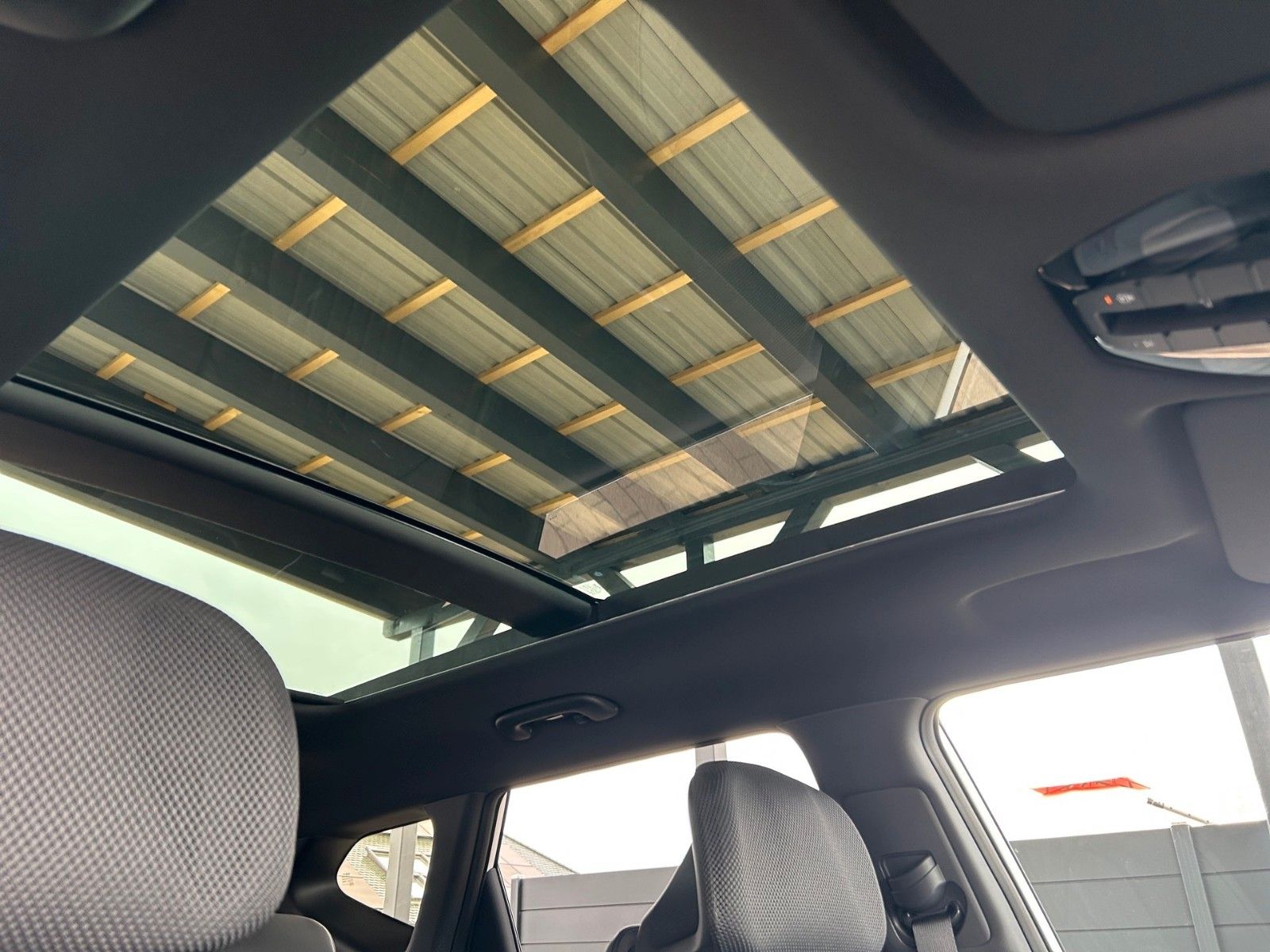 Fahrzeugabbildung Kia Seltos 1.6 T-GDI AWD DCT X-Line