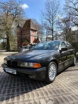 BMW 523i A *Tempomat *Schiebedach *Klima *M-Lenkrad - BMW 523 aus 1997