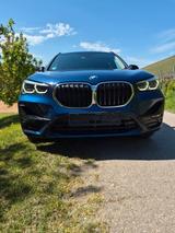 BMW X1 sDrive18d AHK Head-Up Display