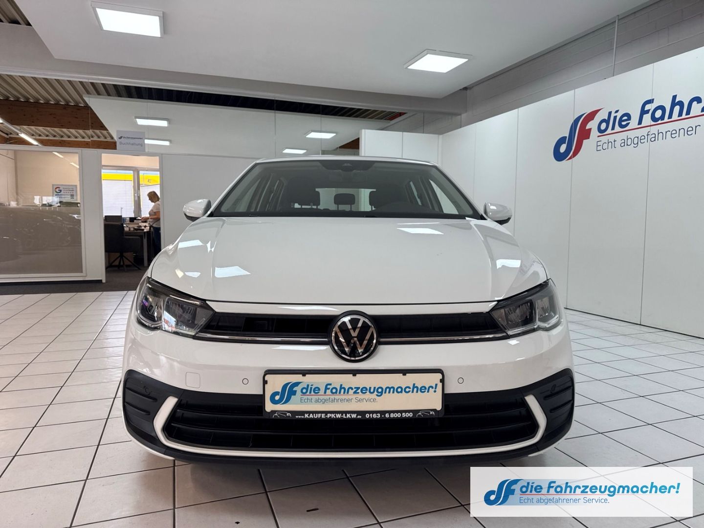 Fahrzeugabbildung Volkswagen Polo VI Life 1.0 TSI EU6d Navi Digitales Cockpit