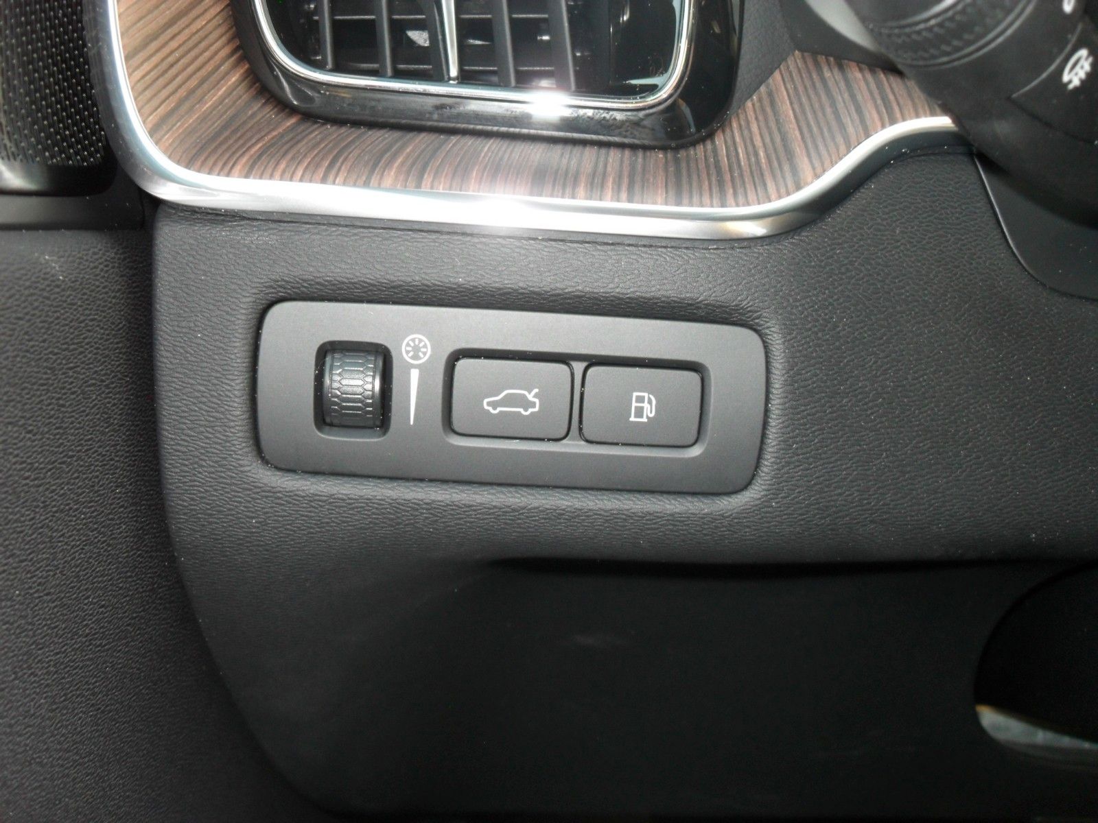 Fahrzeugabbildung Volvo XC 60 T6 Inscription | AWD