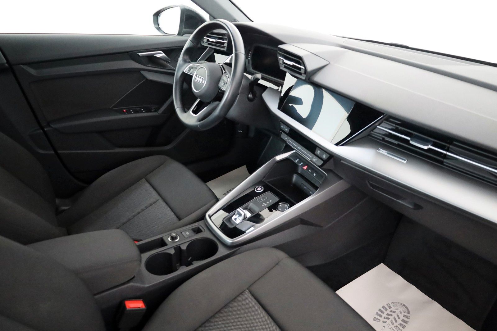 Fahrzeugabbildung Audi A3 Lim. 35 TFSI Navi,LED,PDC,Virual Cockpit,App