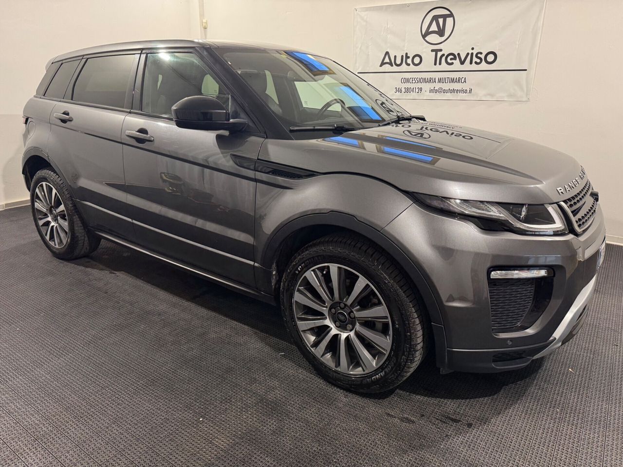 Land-Rover Range Rover Evoque - 1