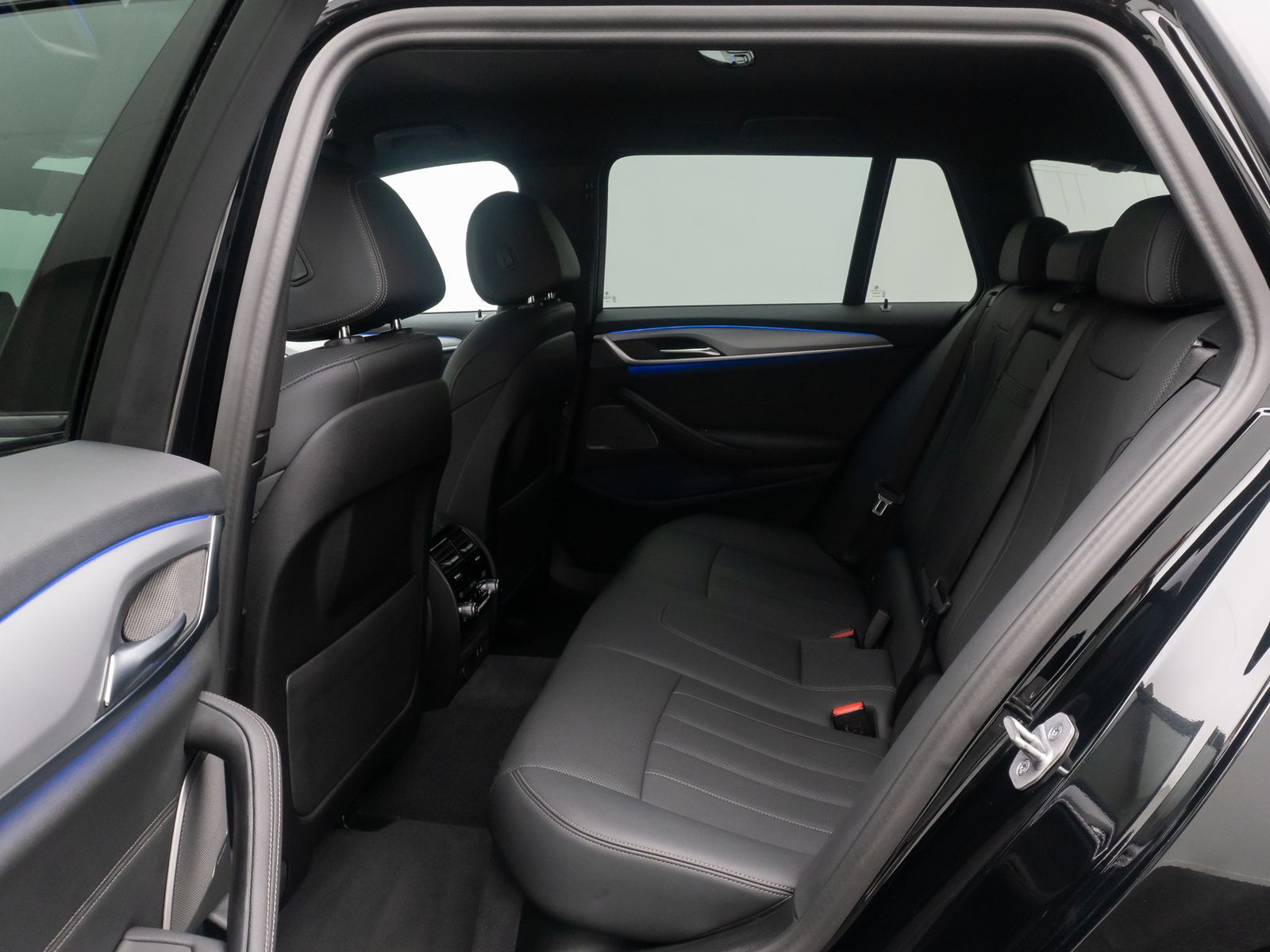 Fahrzeugabbildung BMW 520d Leder DAB Alarm H/K Kamera 4xKlima Sport