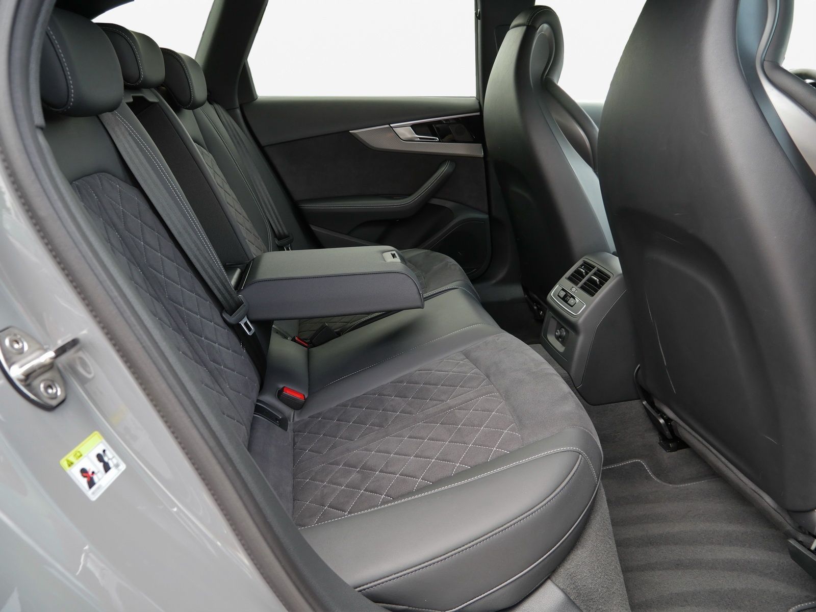 Audi RS4 - Bild 16