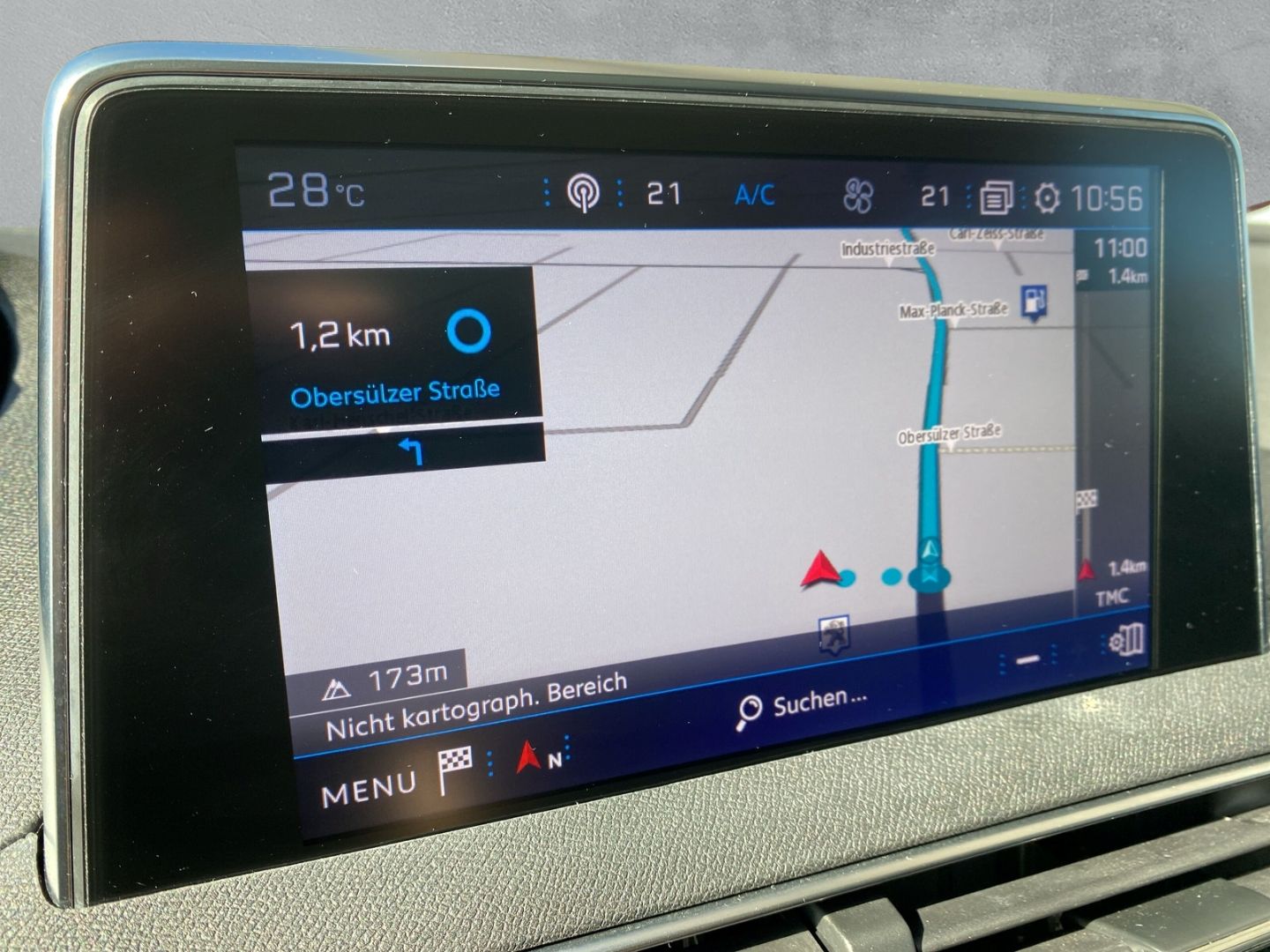 Fahrzeugabbildung Peugeot 3008 Allure 1.2 PureTech 130 AHK-abnehmbar El. P