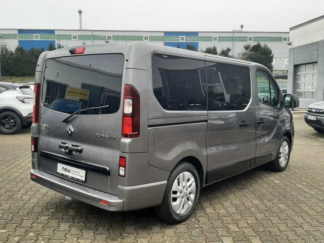 Fahrzeugabbildung Renault Trafic SpaceClass 2.0 DCi 170 EDC