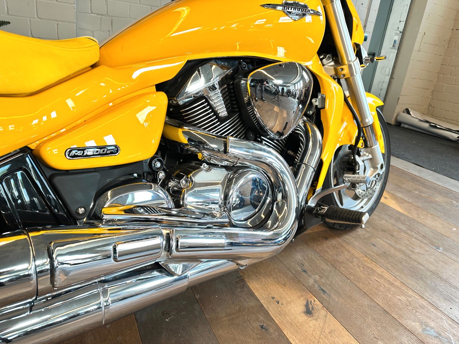 Fahrzeugabbildung Suzuki VZR 1800 - Top zustand, Sonderlack