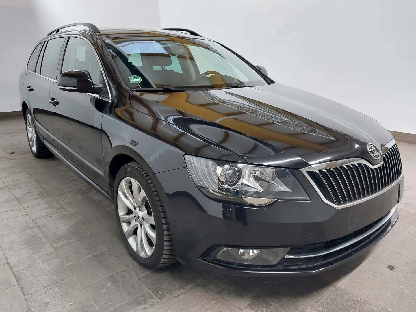 Skoda Superb Combi 2.0 TDI Green tec DSG Ambition