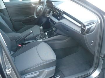 Bild 13 Skoda Fabia Sondermodell Kamera PDC Sitzheiz LED ALU