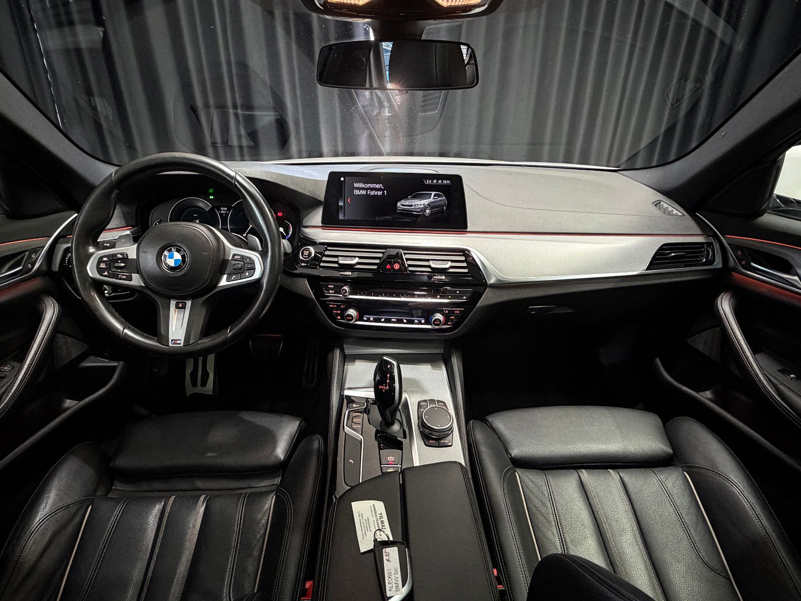 Fahrzeugabbildung BMW 540i xDrive Touring M Sport |AHK|HuD|HiFi|PANO