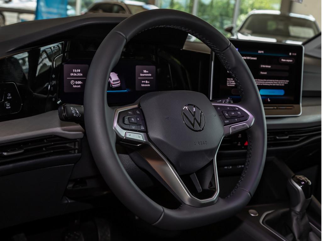 Volkswagen Golf VIII 1.5 l 116 PS 6-Gang **LICHT/KOMFORT**, миниатюра 12