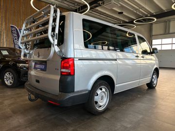 Volkswagen T5 *CAMPER*KÜCHE*BETT(aufklappbar)*ESSTISCH*AHK*