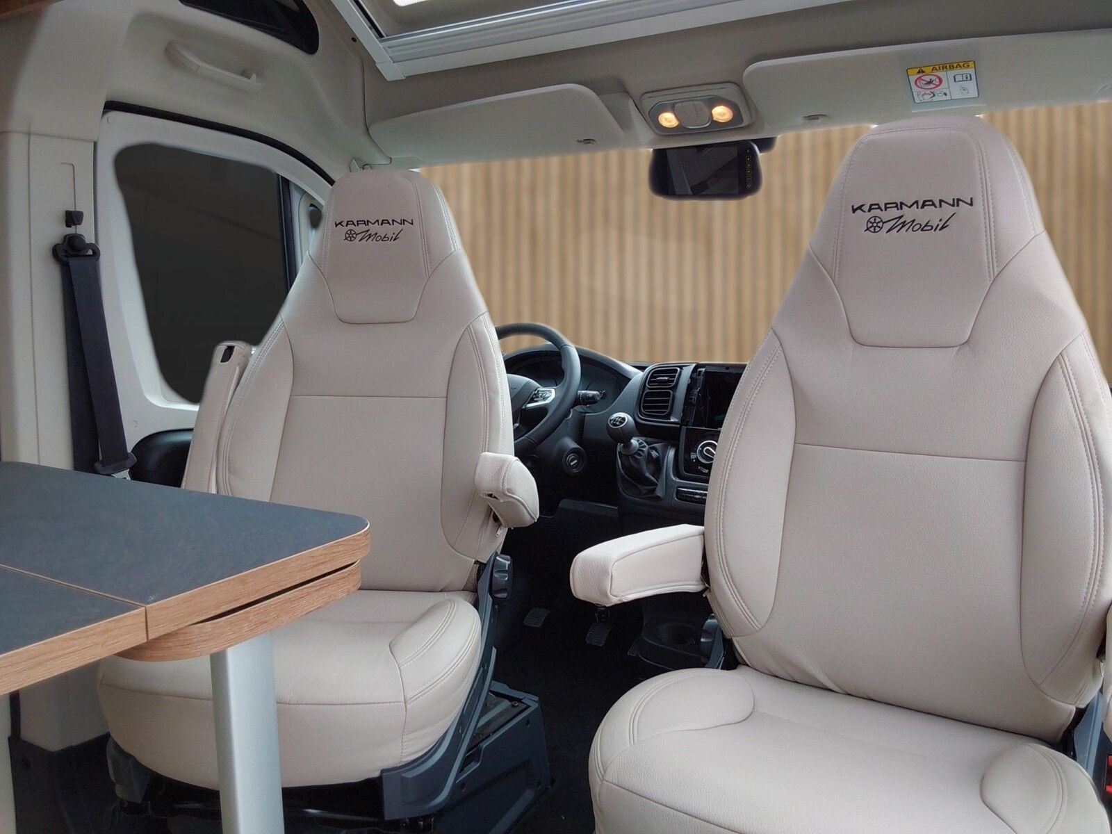 Fahrzeugabbildung Karmann Dexter 581 140 PS und Concept Paket