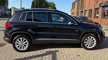 Volkswagen Tiguan - 4