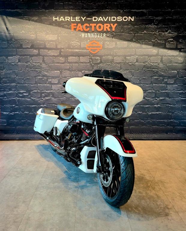 Harley-Davidson CVO Street Glide CVO Street Glide