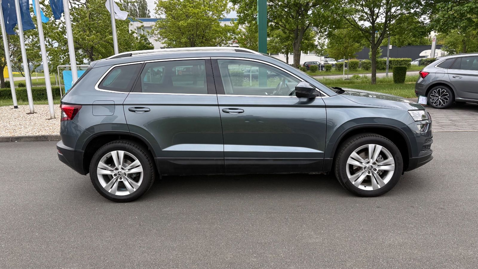 Skoda Karoq Style 2.0 TDI 4x4 AHK NAVI LED TEMPOMAT foto 7