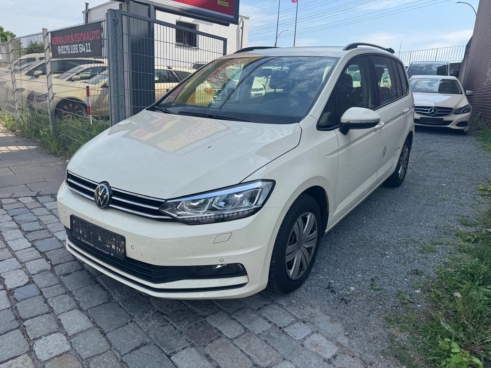 Volkswagen Touran 2.0 TDI DSG Neues Modell, Tacho Digital