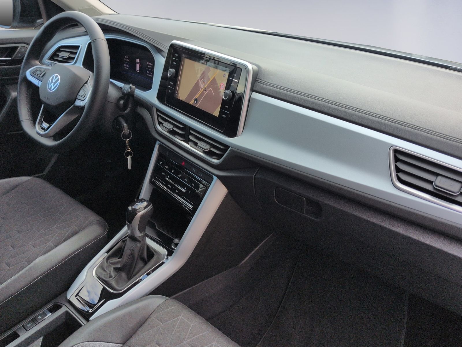 T-Roc 1.5 TSI DSG Goal AHK+LED+NAV+SHZ