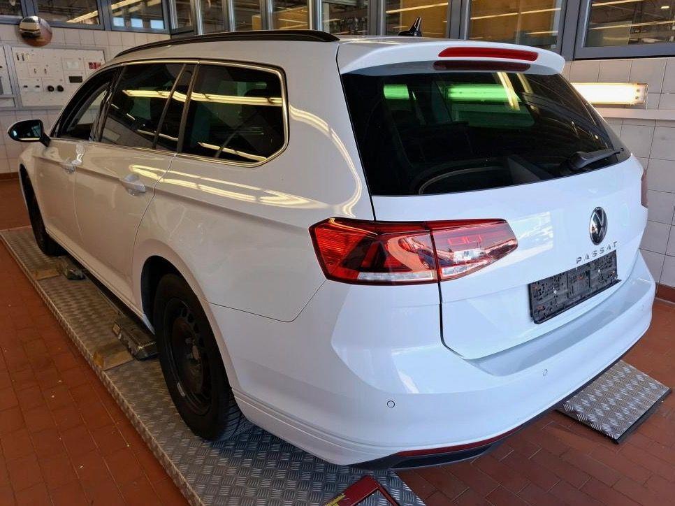 Volkswagen Passat Var. 1.5 TSI Business DSG RFK*ACC*NAV*SHZ, миниатюра 4