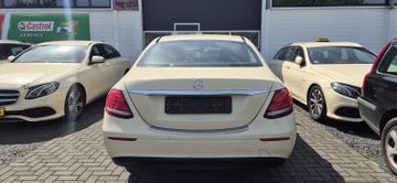 Mercedes E 200 - 6