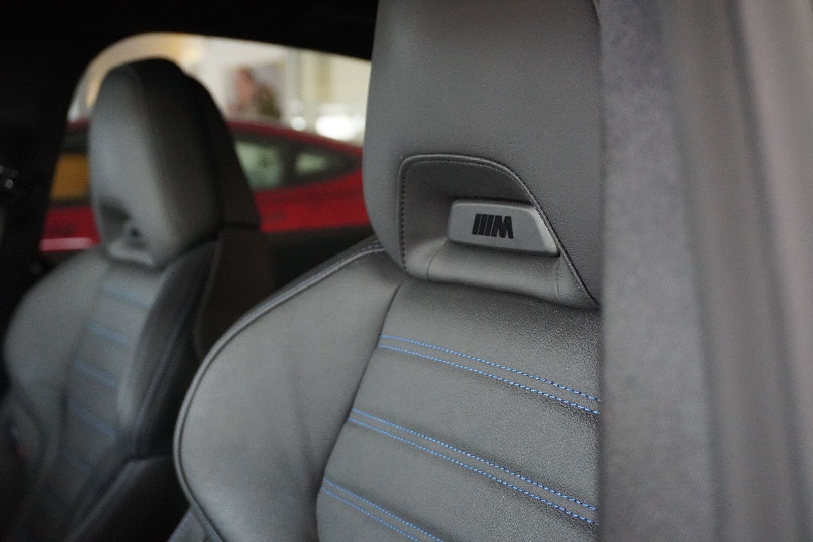 Fahrzeugabbildung BMW i4 Gran Coupe 40 eDrive M-SPORT NAVI/LED/360°/SH