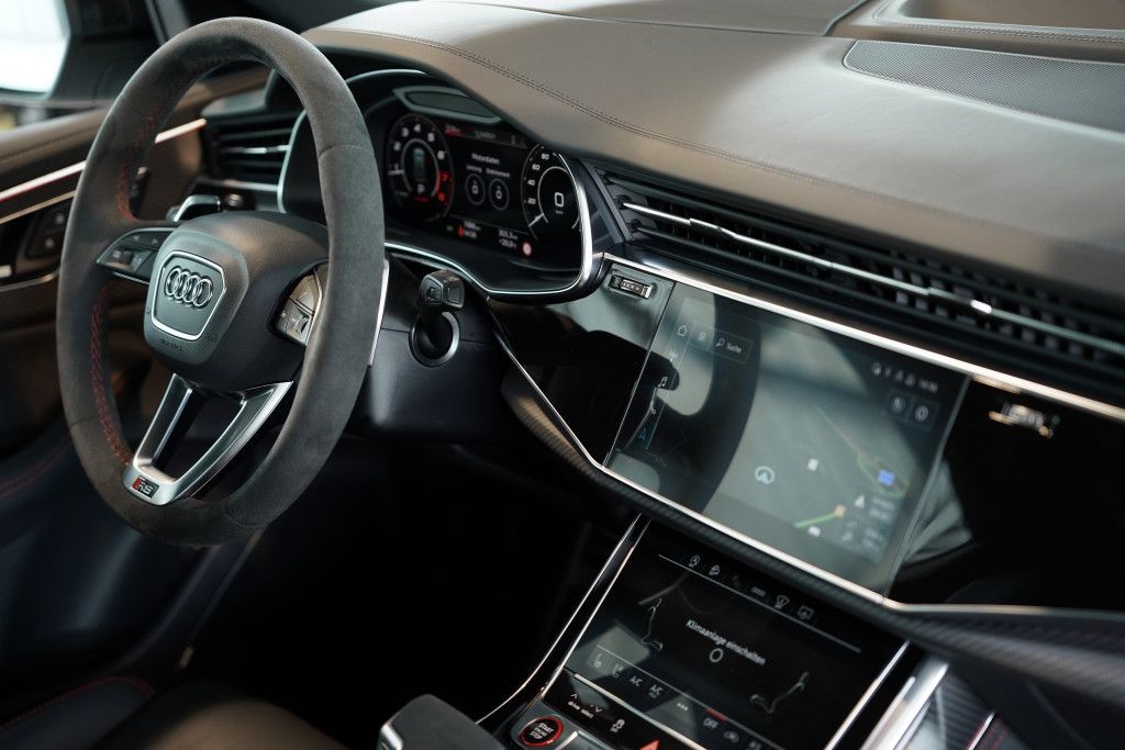 Audi Rsq8