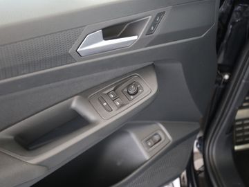 Volkswagen Caddy eHybrid DSG LED AGR NAVI AHK 5J GARANTIE