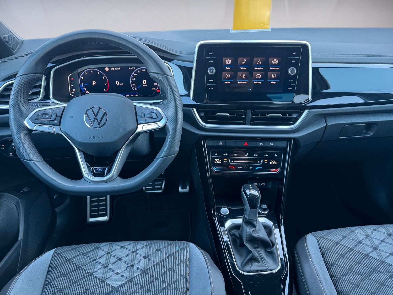 Fahrzeugabbildung Volkswagen T-Roc R-Line