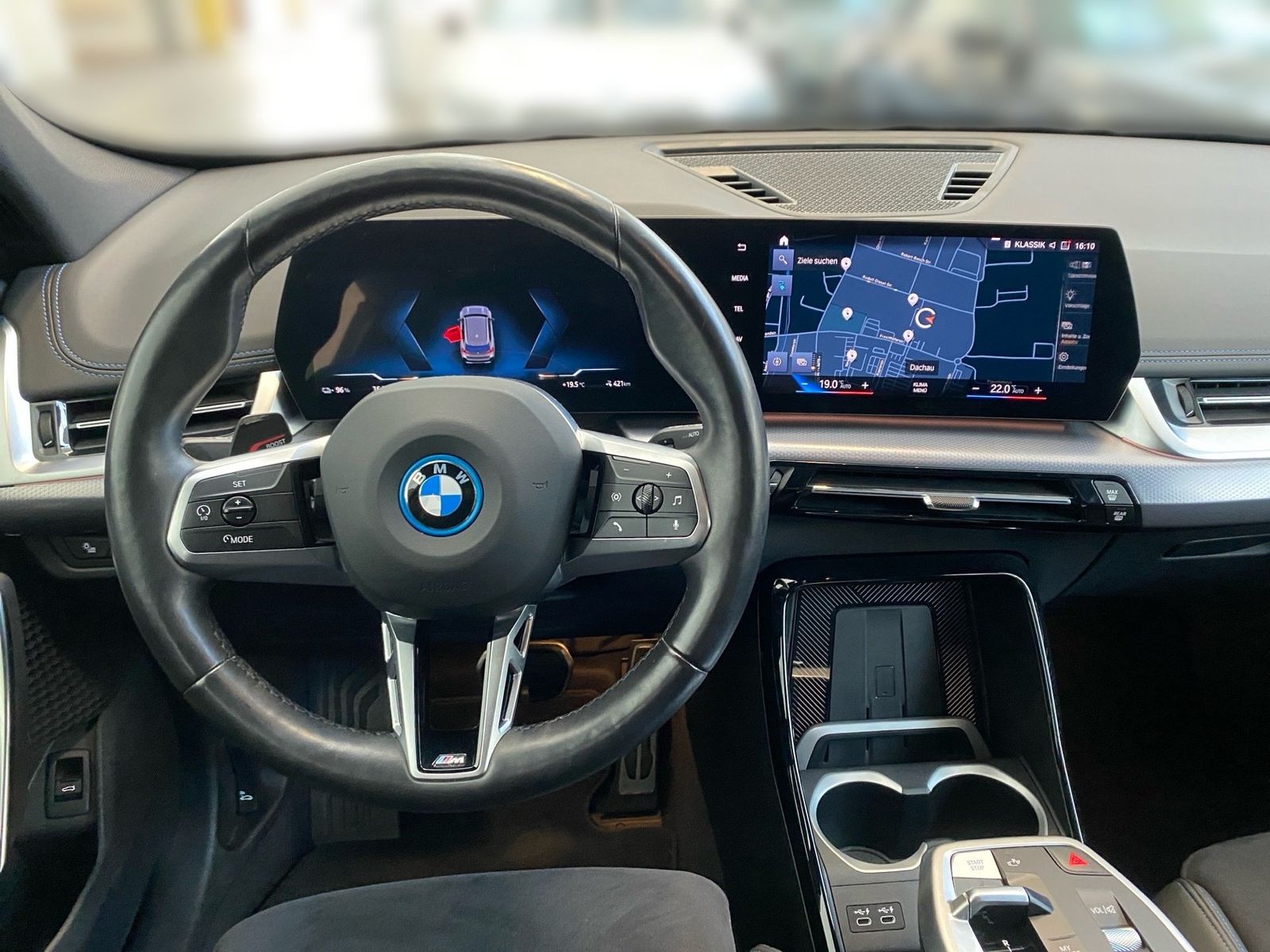 BMW iX1 xDrive30 M Sport Navi DA ad.LED PA RFK foto 3