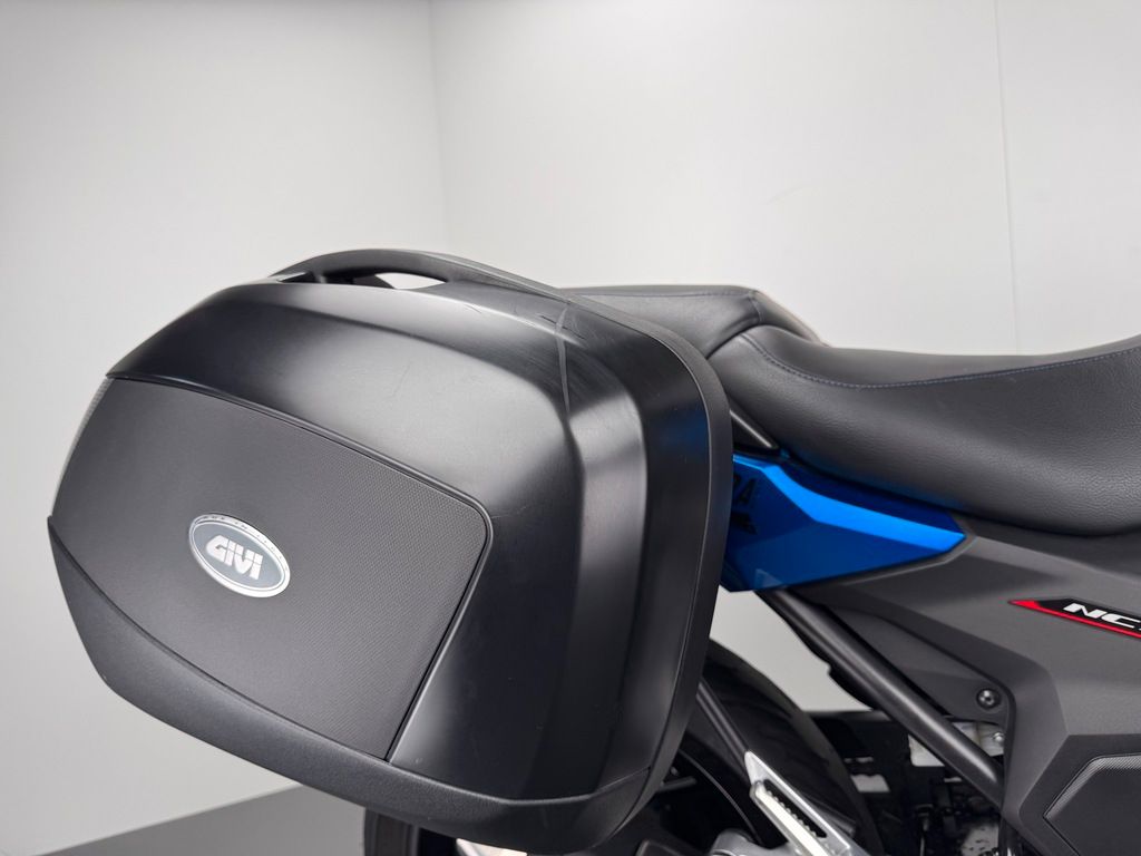 Fahrzeugabbildung Honda NC750 XA *1. HAND *KOFFER