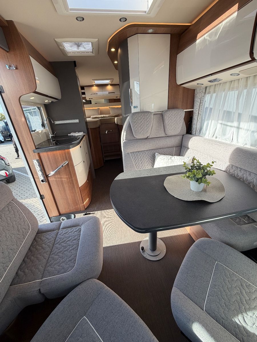 Fahrzeugabbildung Carthago C2-tourer I 143 KB-LE comfort Mercedes MJ26