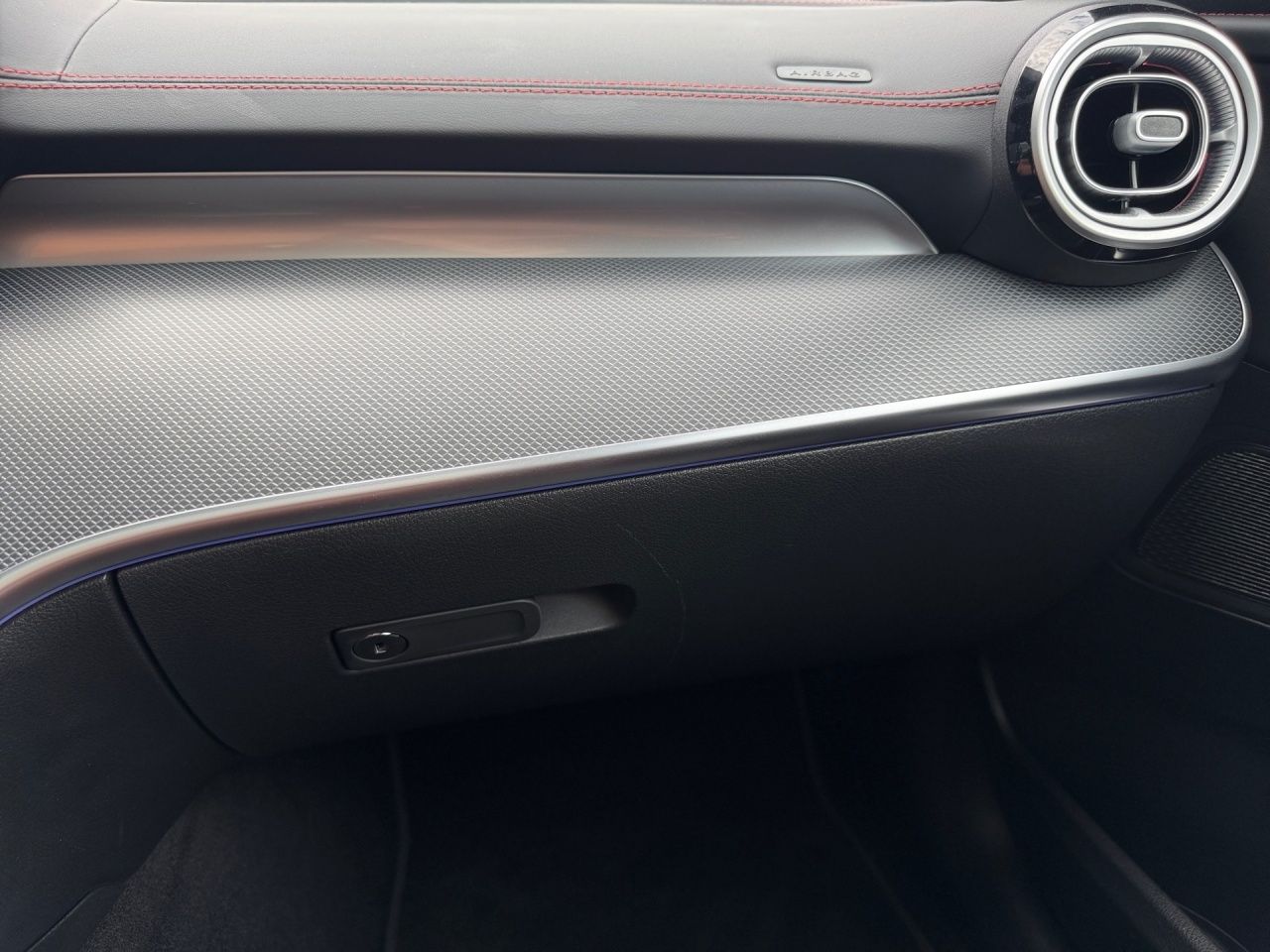 Fahrzeugabbildung Mercedes-Benz C 43 AMG 4M T NIGHT+PANO+AHK+PERF.-SITZE+MATT++