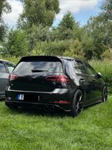 Volkswagen Golf 2.0 TSI DSG 4MOTION R R - gebrauchte VW Sportwagen