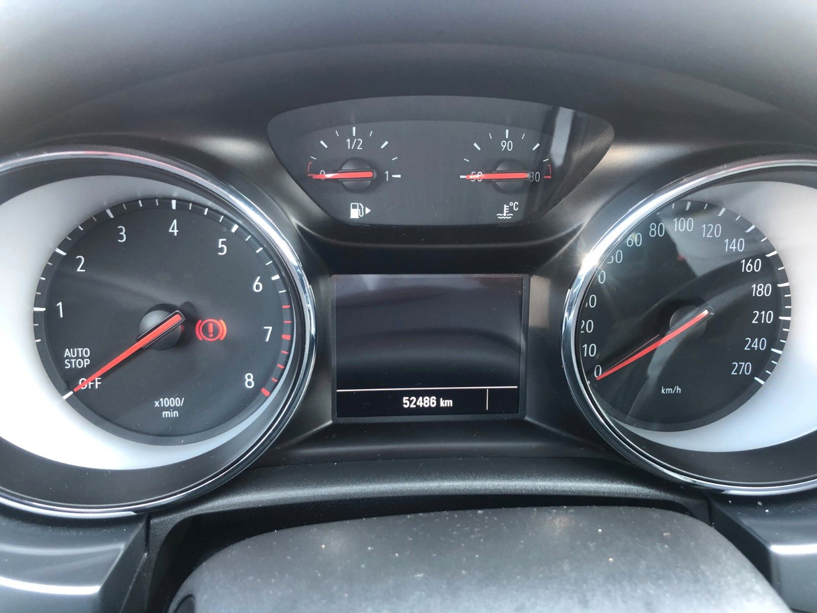 Fahrzeugabbildung Opel Astra K SportsTourer Business Unfall Fahrerseite