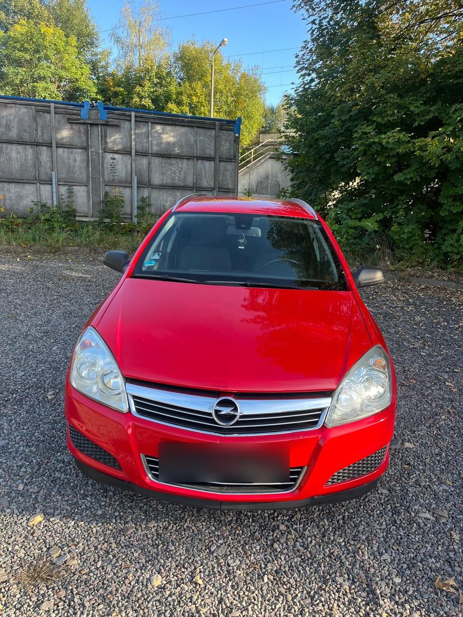 Opel Astra 2007 — вигляд ззаду