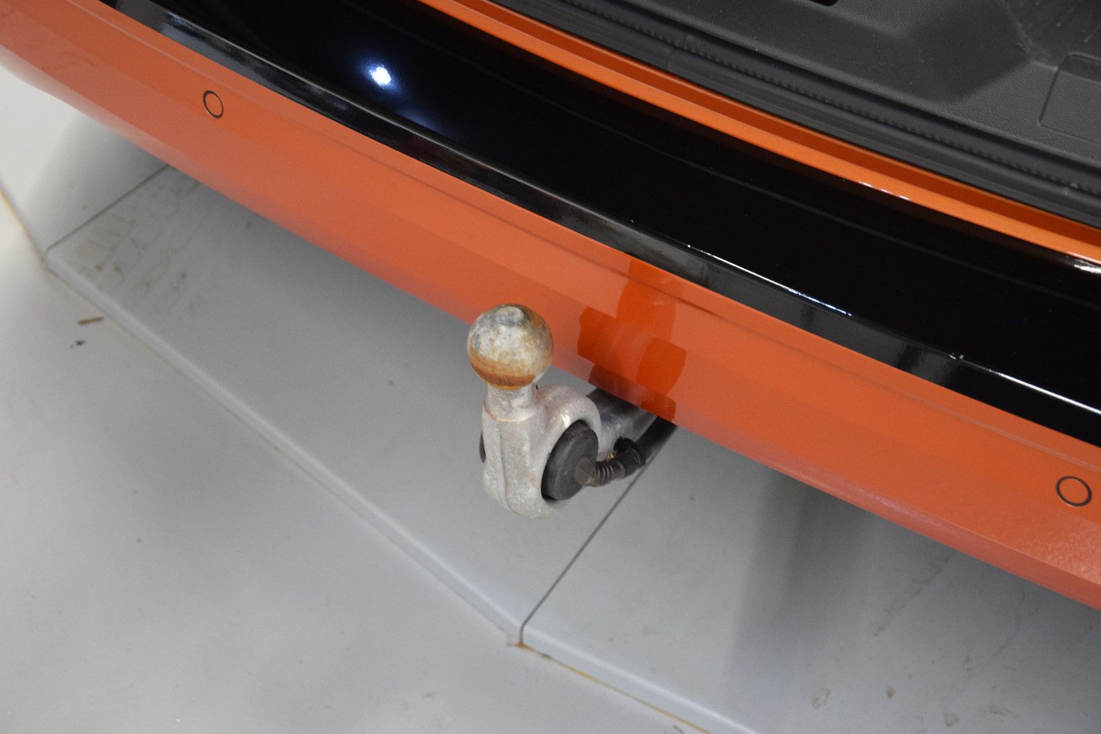Fahrzeugabbildung Volkswagen T7 Multivan Edition lang Pano ACC vis-a-vis AHK