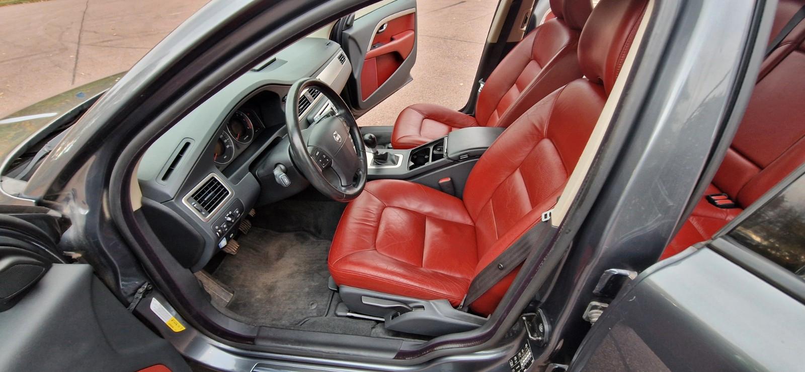 Volvo V70 2007 — photo 7