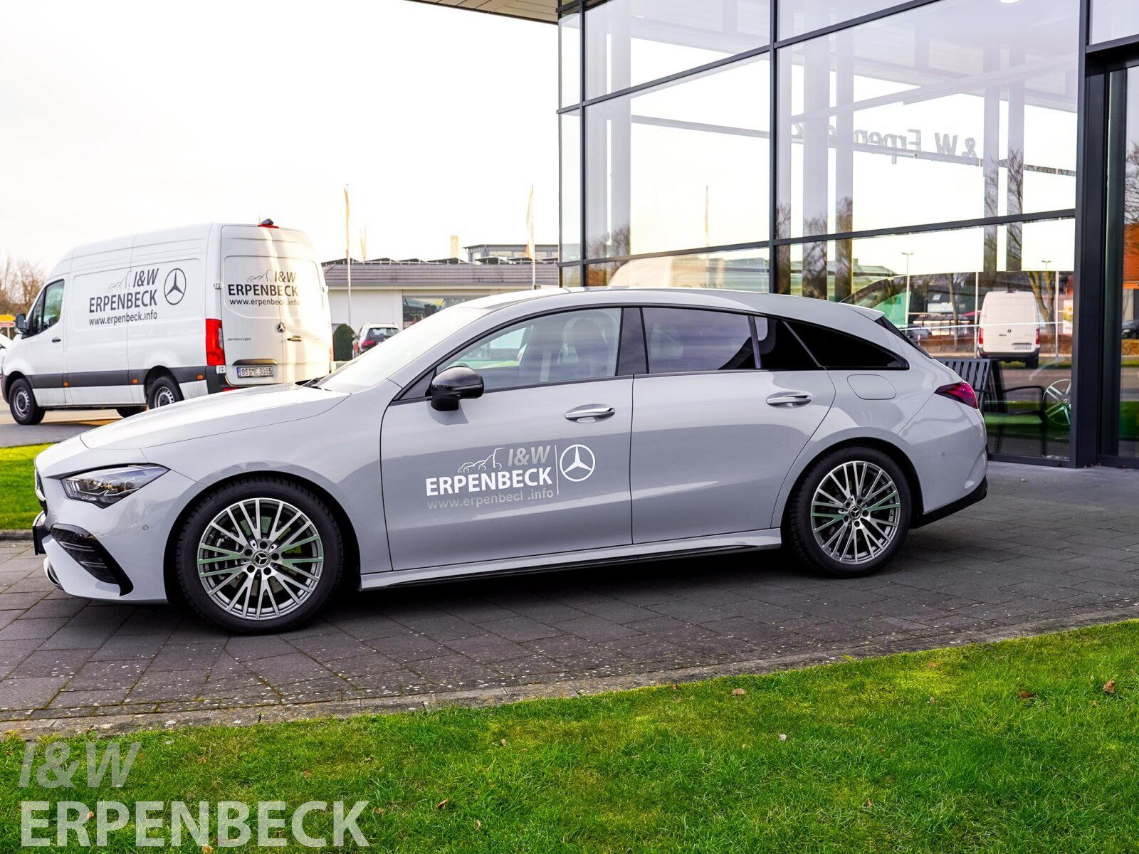 Fahrzeugabbildung Mercedes-Benz CLA 200 Shooting Brake/AMG/AHK/Night/360Grad