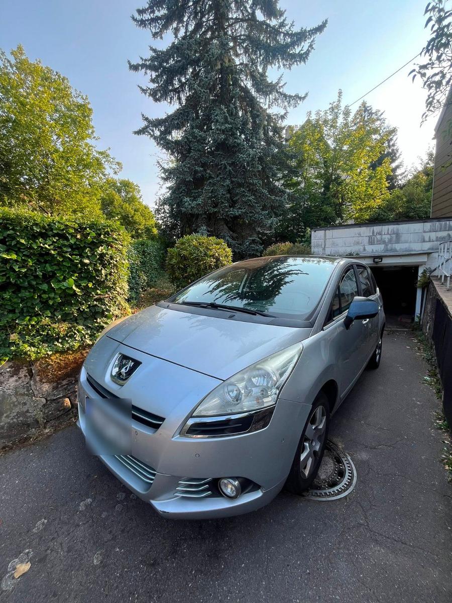 Peugeot 5008, 2013