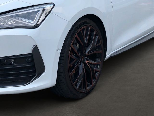 Cupra Leon Sportstourer VZ 4Drive PANO AHK PERFORMANCE