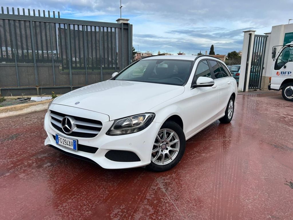 Image of Mercedes-Benz C 200