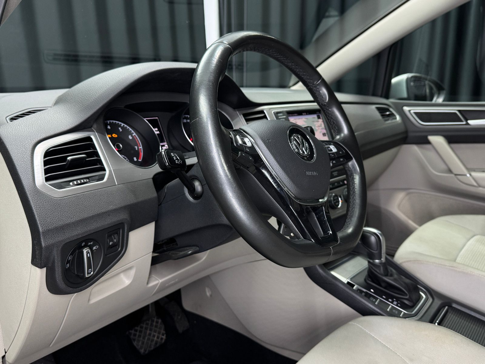 Fahrzeugabbildung Volkswagen Golf Sportsvan VII Comfortline|PDC|AUTOMATIK|NAV