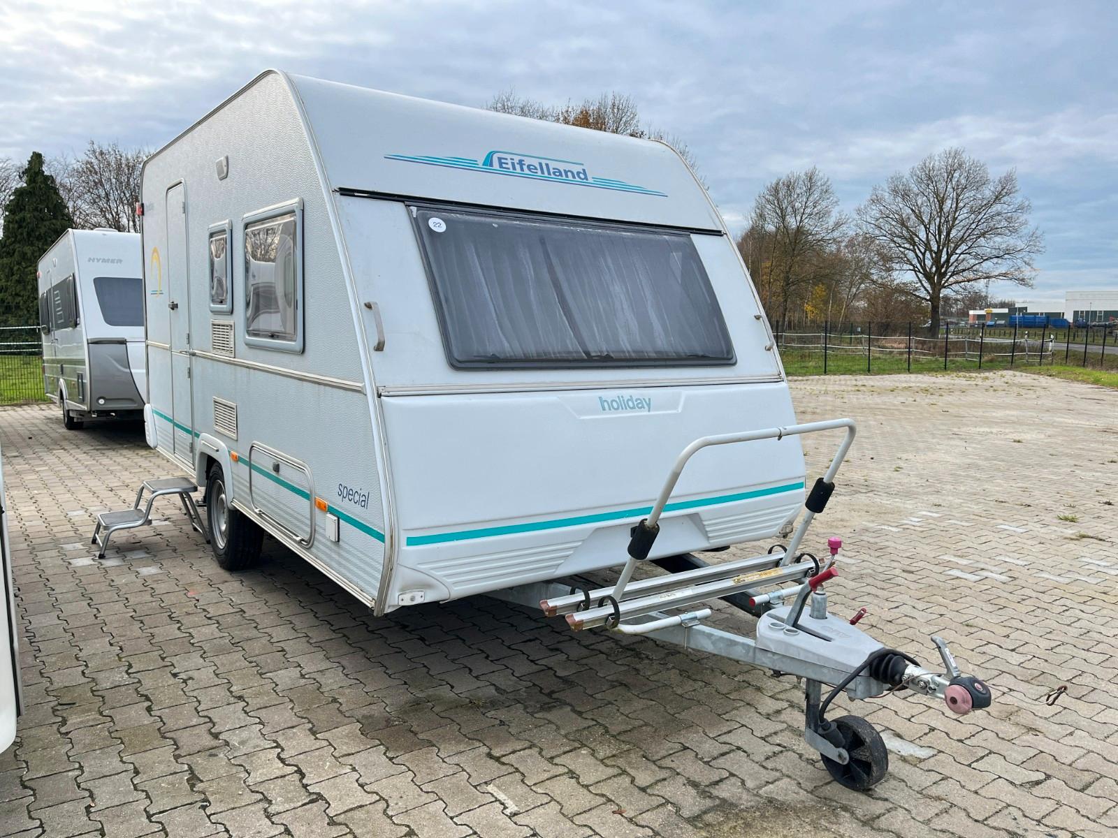Knaus EIFELLAND HOLIDAY 400-Sitzgr/Din.Sitz/Etagenbett