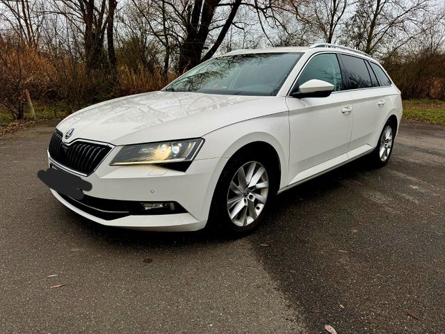 Skoda Superb Combi Ambition DSG 1HAND NETTO 12200EURO