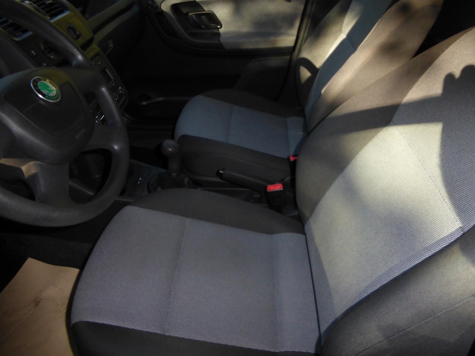 Skoda Fabia 2011 — photo 13