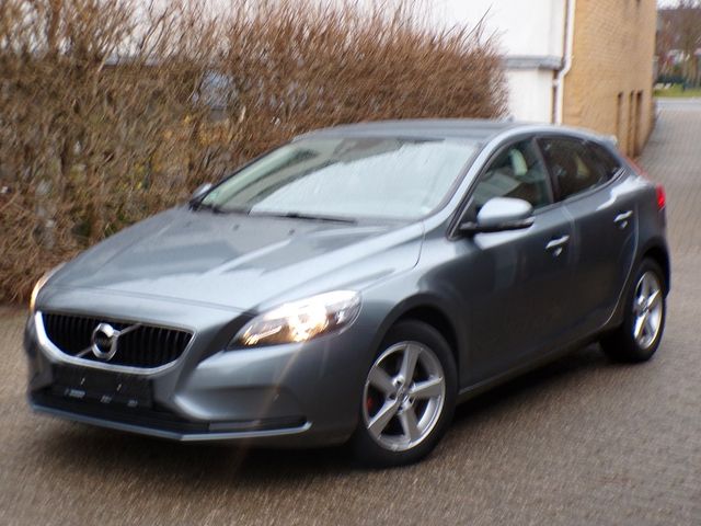 Volvo V40 T3/Navi/PDC/SHZ/AHK/Multi./6.Gang/Tempomat